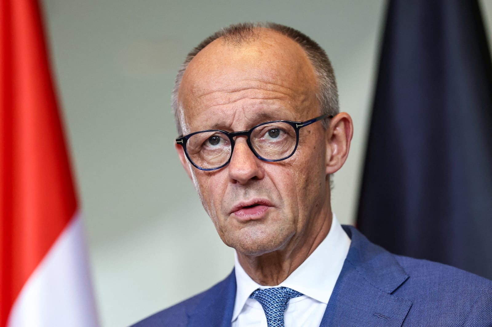 Nas últimas semanas, o chanceler Friedrich Merz sofre pressão do próprio partido para deixar o cargo Nadja Wohlleben/Reuters - 15.09.2026