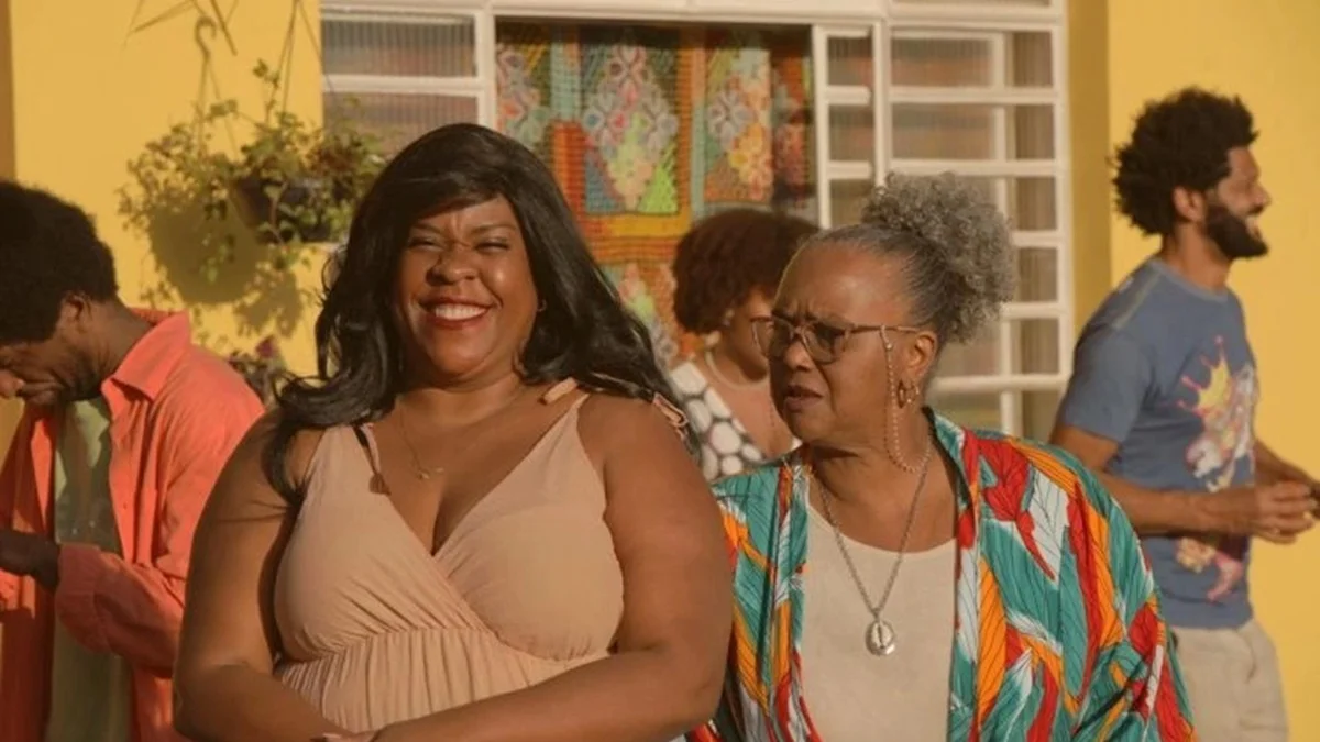 Cinco filmes disponíveis na Netflix para quem amou Barraco de Família