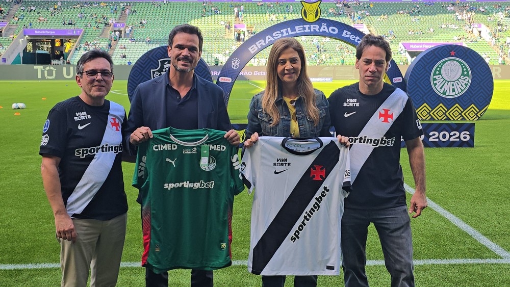 Leila Pereira, presidente do Palmeiras, com empresário Marcos Lamacchia, possível futuro dono da SAF do Vasco, antes da partida entre Palmeiras e Vasco, no Nubank Parque, pelo Campeonato Brasileiro 2026 — Foto: Divulgação