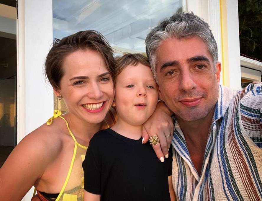 Letícia Colin sobre decisão de morar em casa separada do marido após reconciliação: 'A vida pede resiliência'