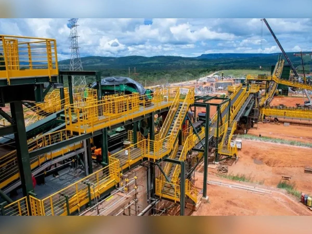 Governo de MG suspende licenças da maior produtora de lítio do país