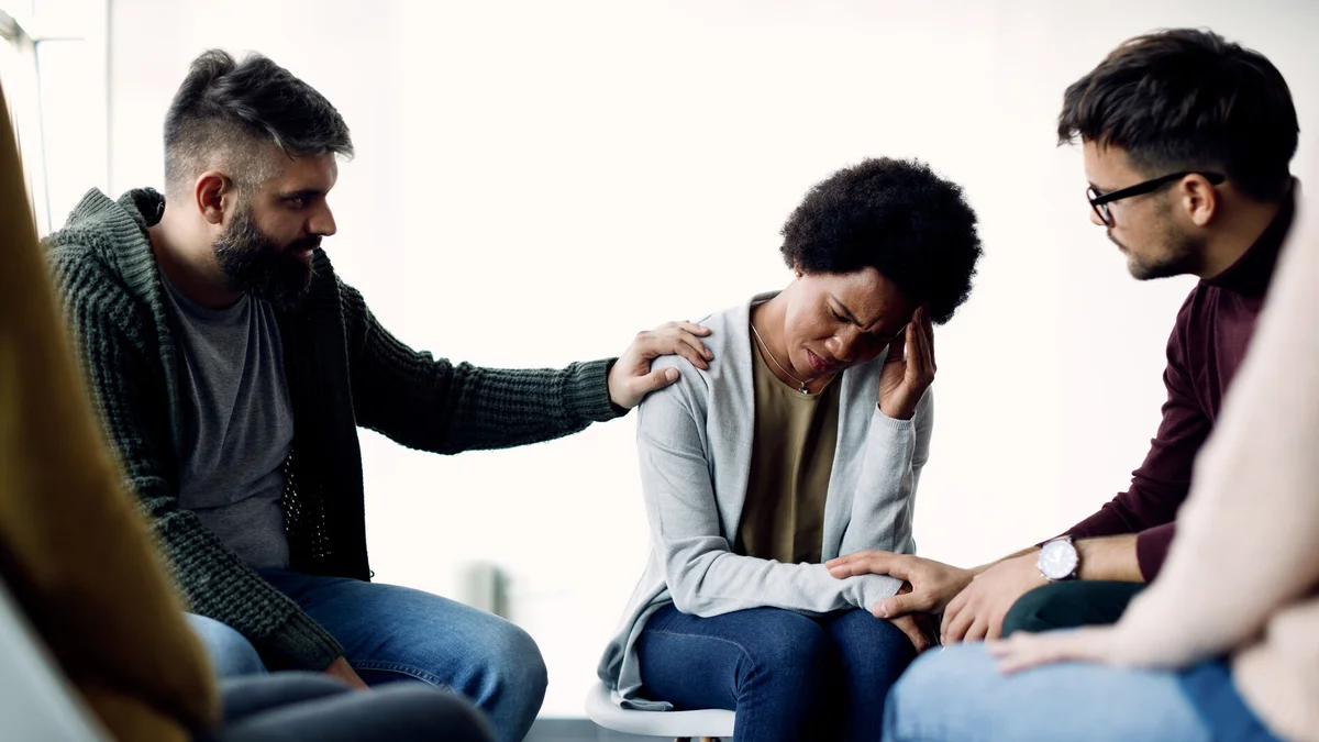 Especialistas ensinam como reconhecer sinais suicidas em cada fase da vida