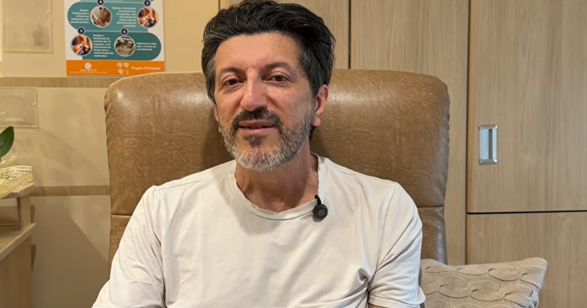 Medicamento que será usado por Lito chega ao Brasil e é levado para hospital em operação especial
