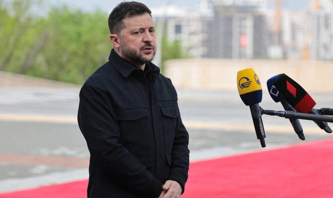 Zelensky ready to meet Putin at Miami G20 but Kremlin refuses