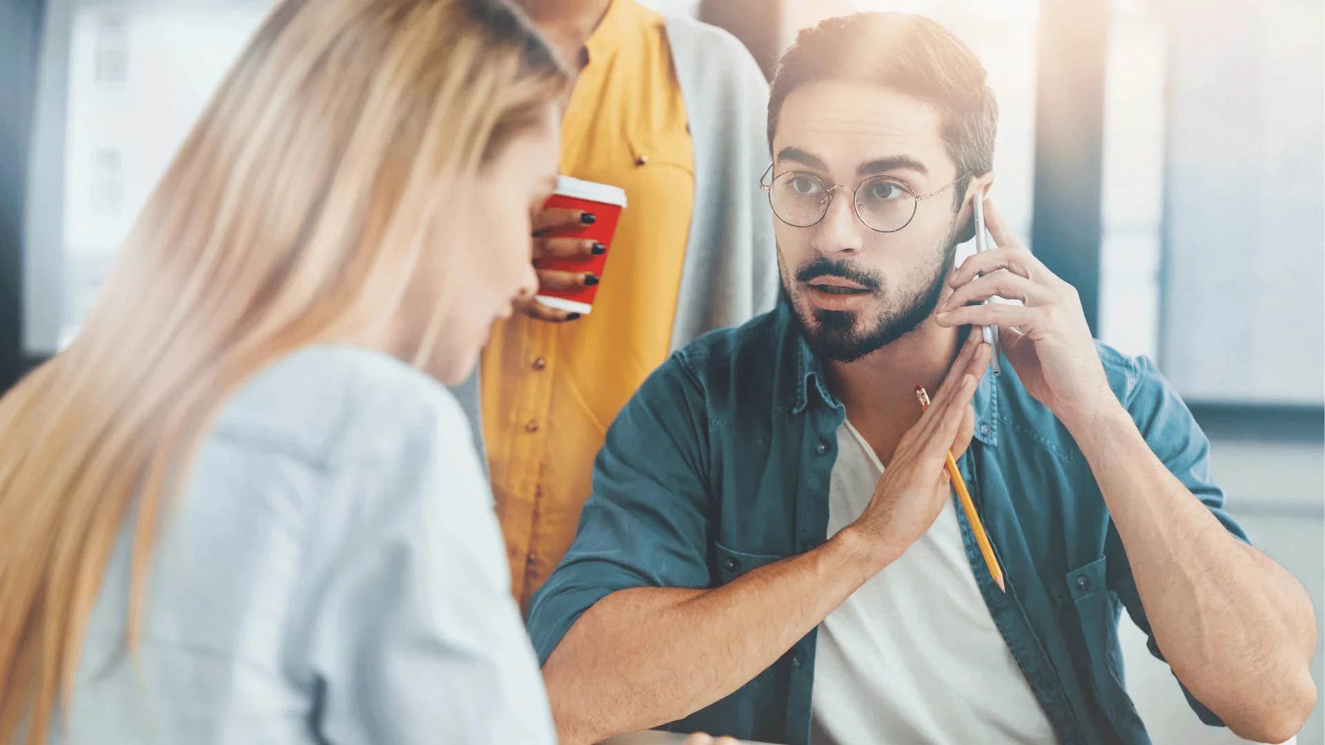 11 Frases que Pessoas de Baixo QI Dizem para Parecer Inteligentes, mas na Verdade Não Significam Nada
