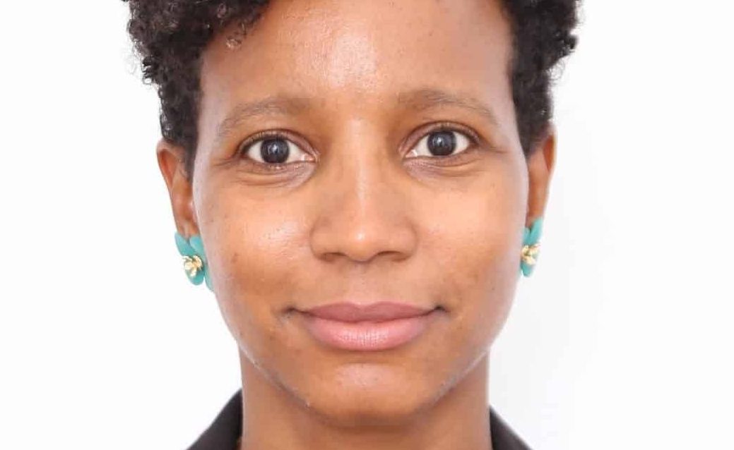 Quando votar deixa de parecer suficiente A crise de confiança nas democracias e o possível sinal de alerta de São Tomé e Príncipe