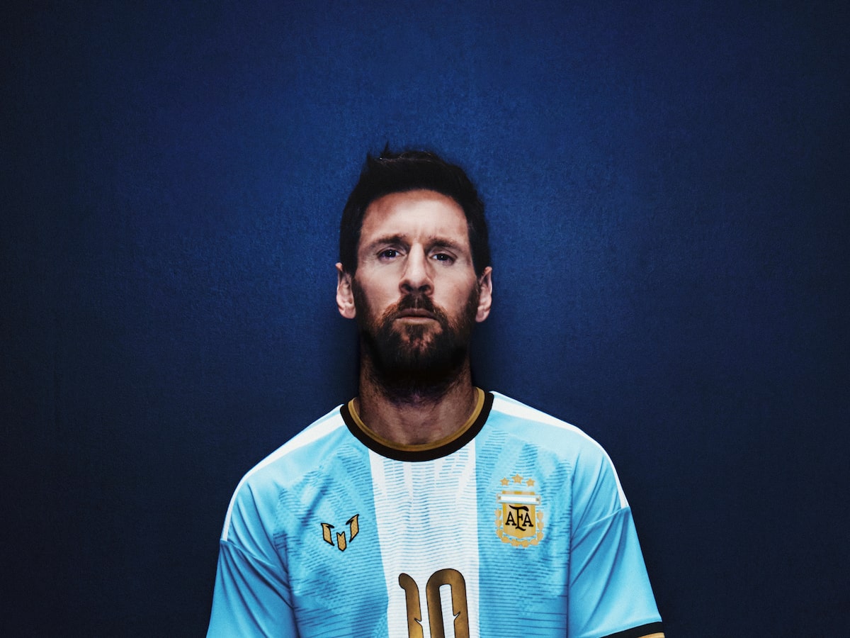 Adidas lança camisa especial da Argentina para a despedida de Messi; veja fotos