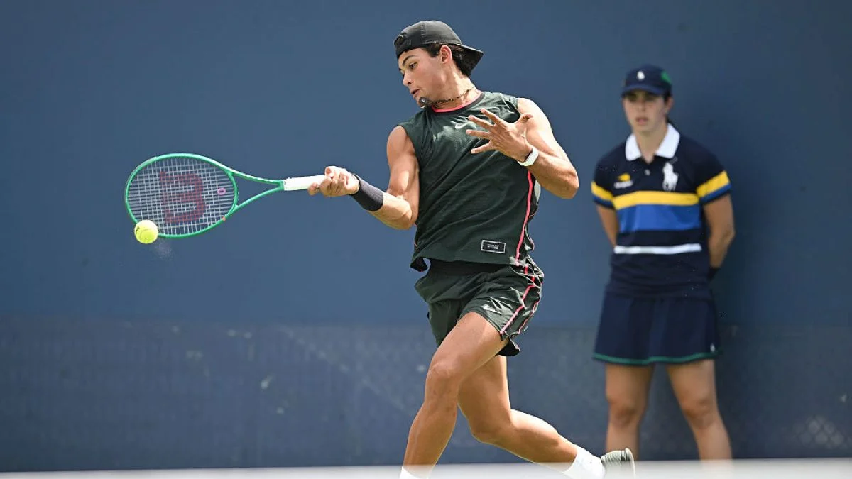 Guto Miguel vence Thilo Behrmann e está na final do US Open juvenil