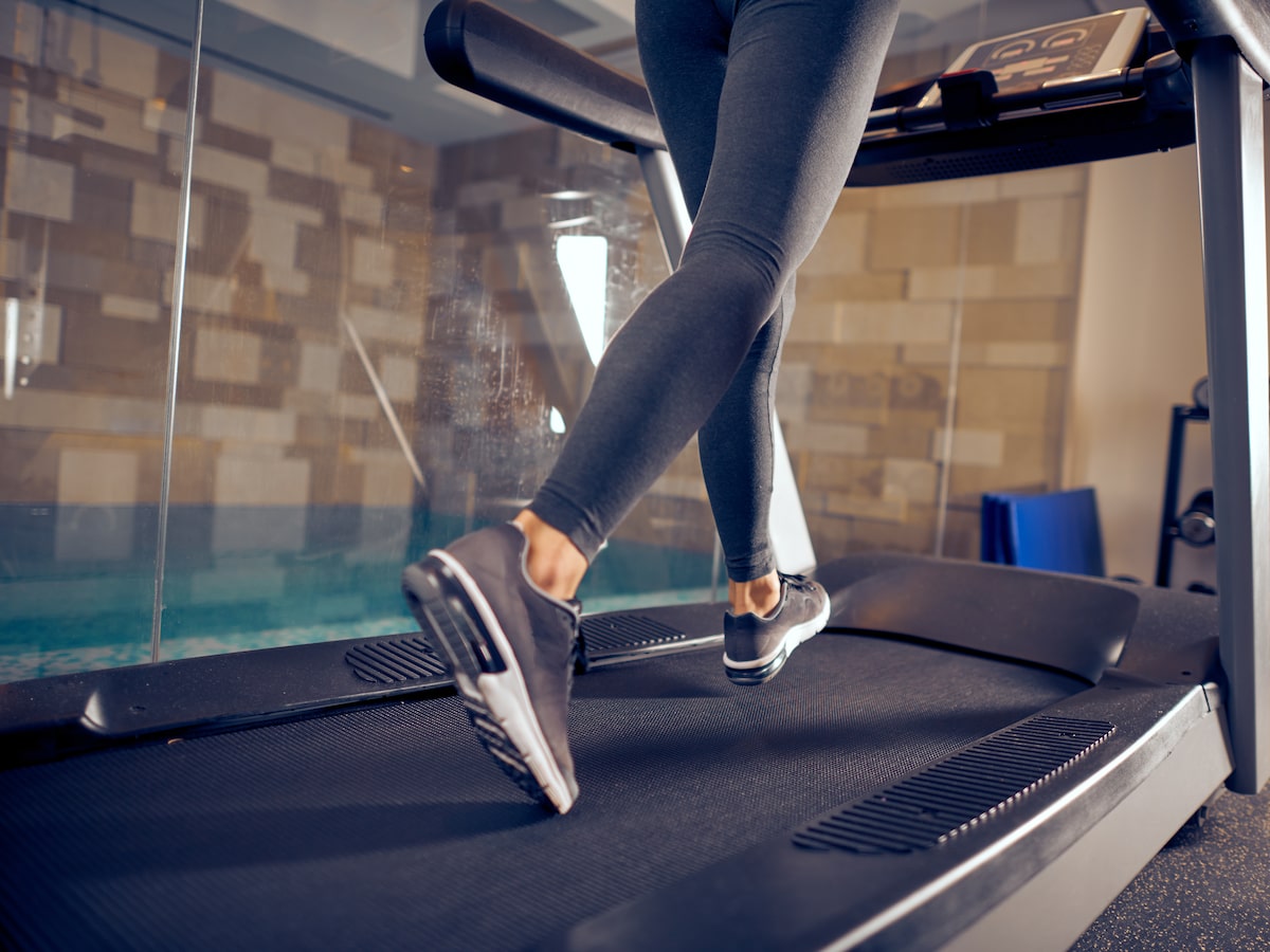 Na esteira: aumentar a velocidade ou a inclinação? O que dá mais resultado?
