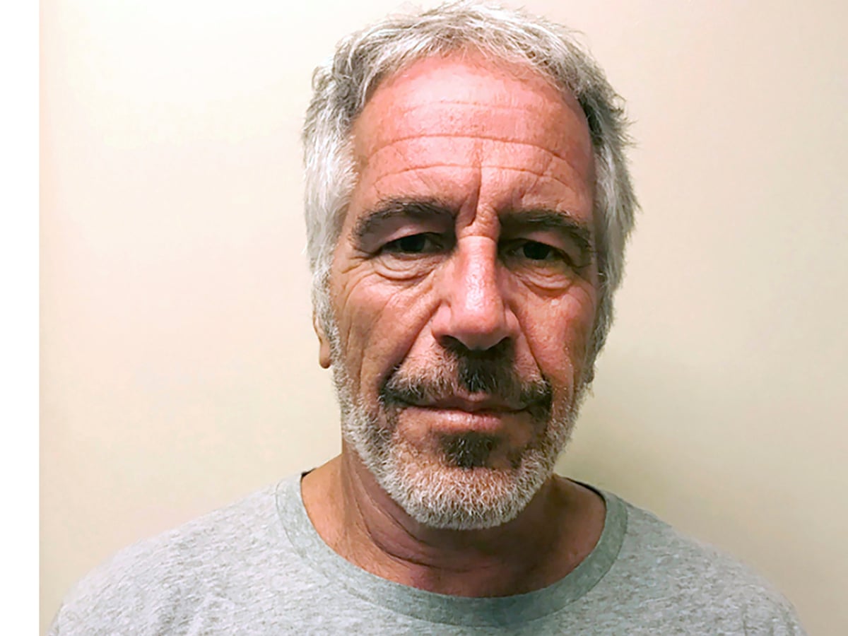 Mulher se declara culpada por obter fraudulentamente US$ 750.000 do fundo de vítimas de Epstein