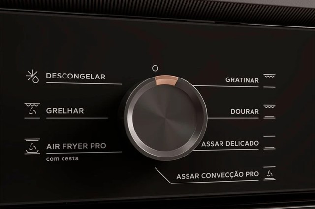 Brastemp lança forno com air fryer que promete batatas crocantes em minutos
