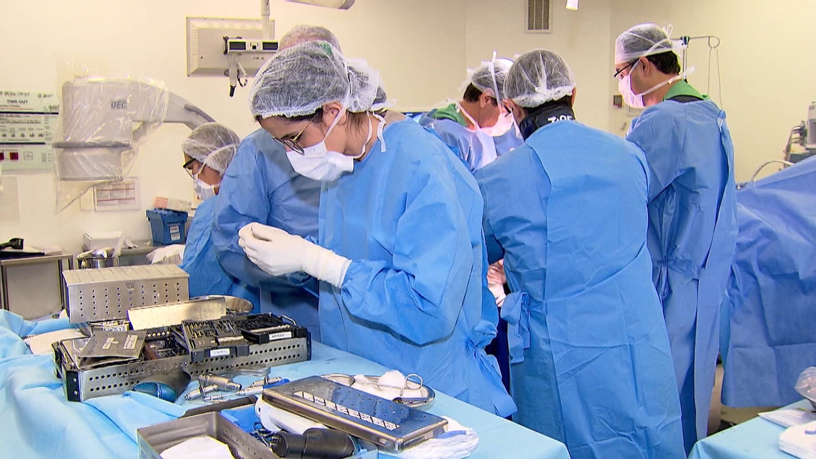 Brasil tem cerca de 694 mil médicos, mas enfrenta desigualdade na distribuição dos profissionais Reprodução/Record News