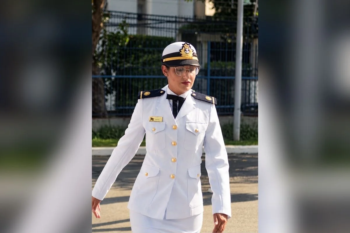 Marinha diz que engenheira foi achada "desfalecida" em alojamento da USP