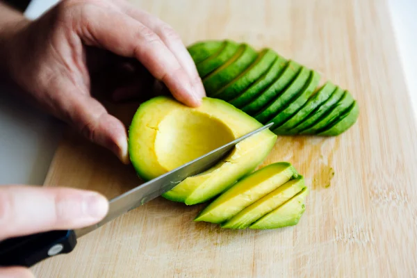 Consumir casca da banana pode regular o intestino e promover mais saciedade