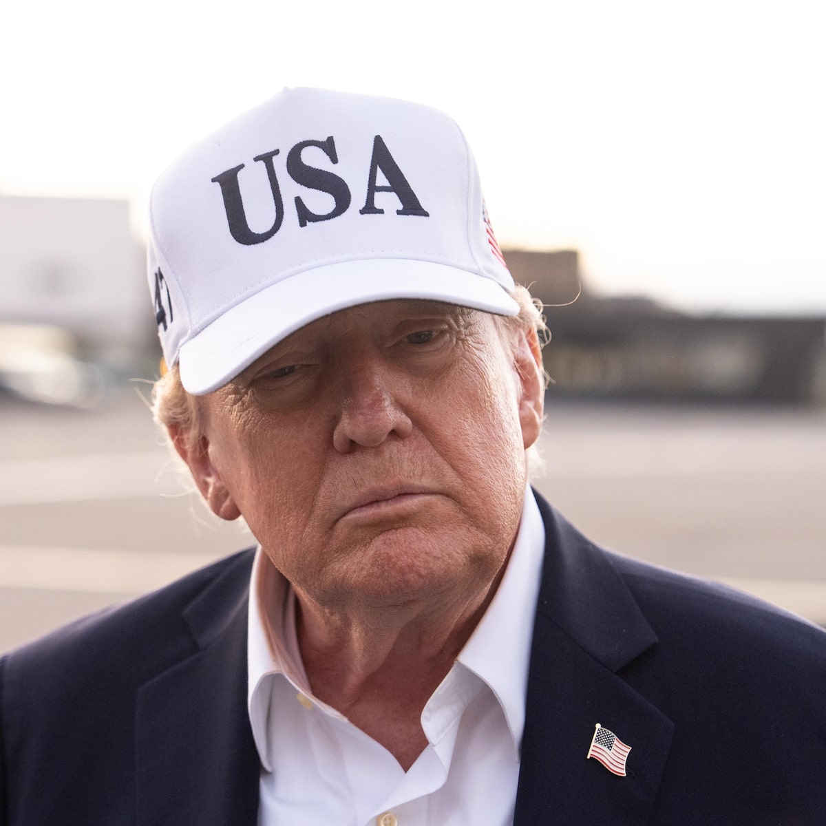 Governo Trump impõe novas sanções à África do Sul por discriminação contra a minoria branca