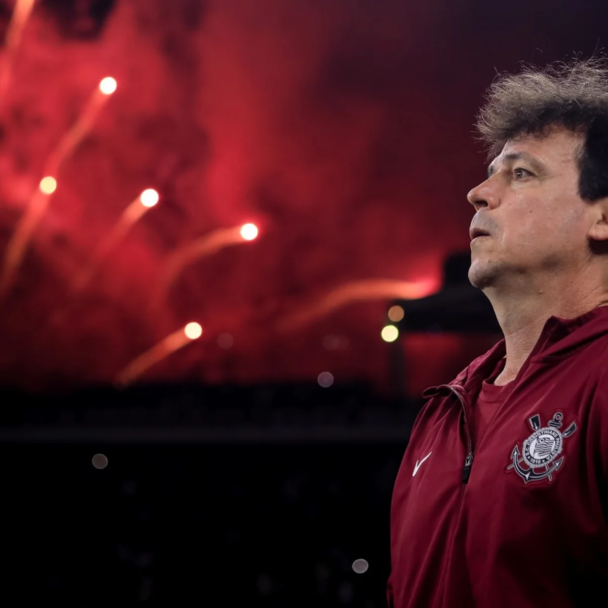 Corinthians: Diniz lamenta eliminação e fala sobre pênalti de Memphis