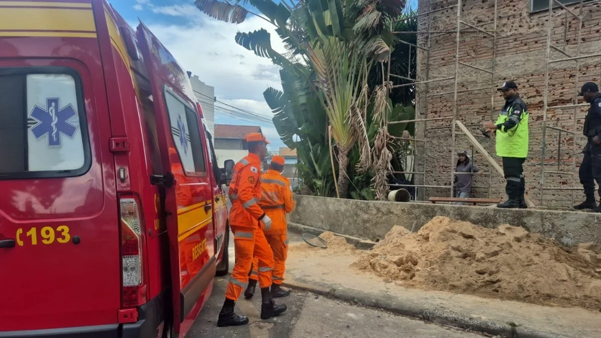Homem morre após cair de andaime de 5 metros em Araxá (MG)