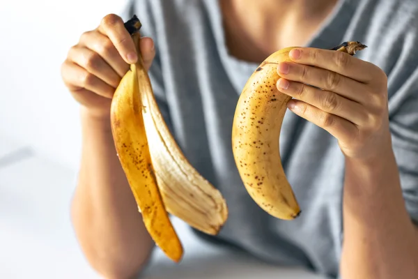 Consumir casca da banana pode regular o intestino e promover mais saciedade