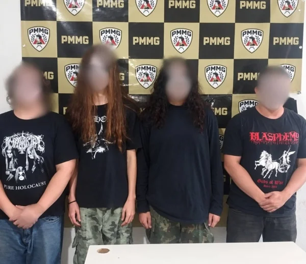 Jovens que furtaram ossos de cemitério em MG pagaram fiança e foram soltos