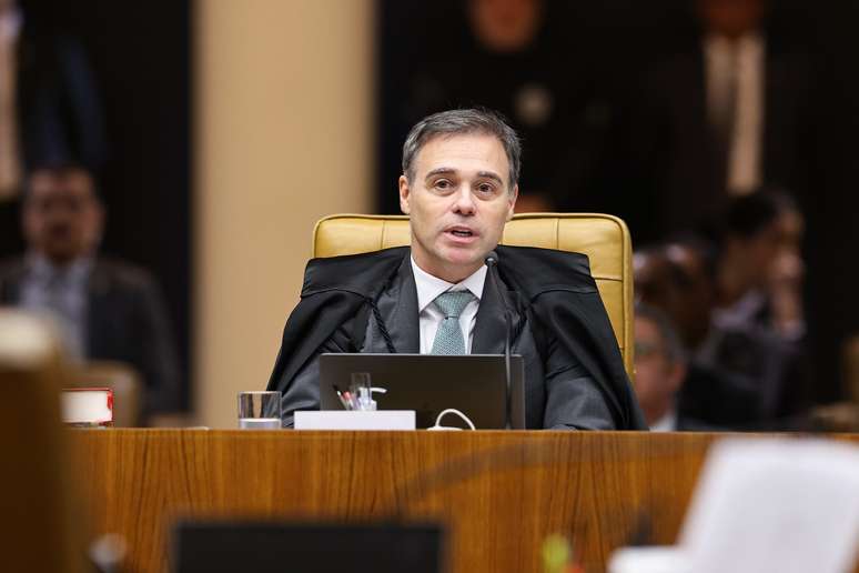 Mendonça reage a Gilmar durante julgamento de Moraes no STF: ‘Não ponha palavras na minha boca’