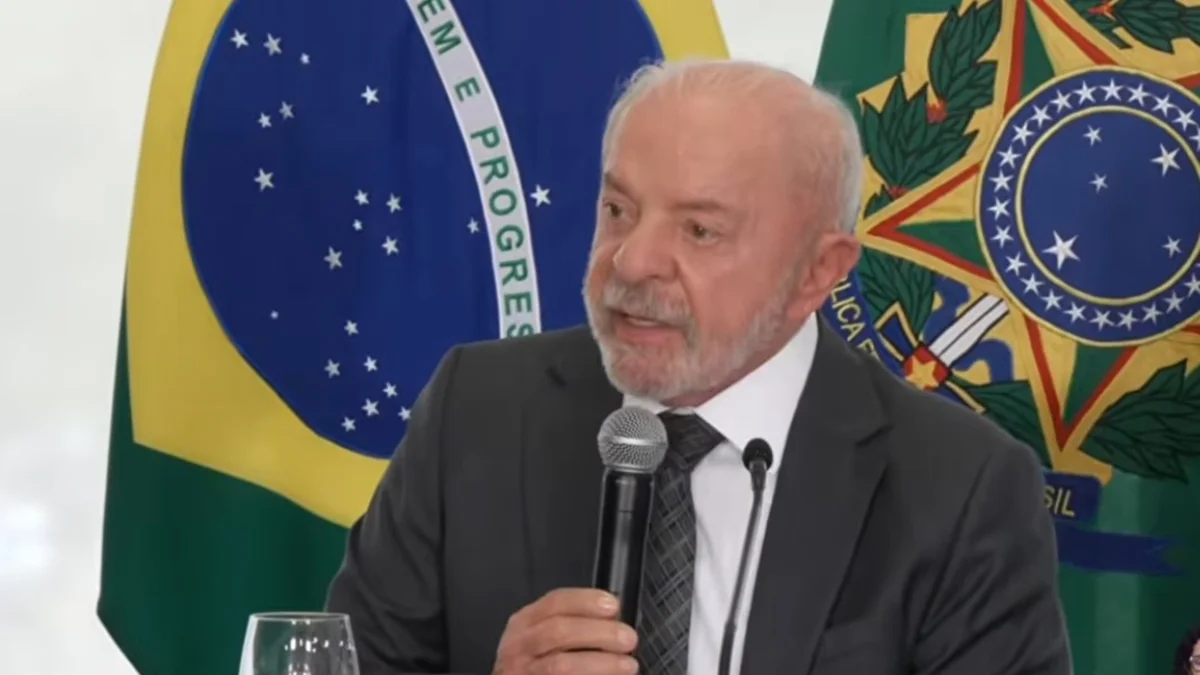 Lula rebate Flávio e diz que não indicou Moraes ao STF
