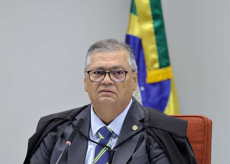 Flávio Dino tira sigilo de ação sobre Dark Horse