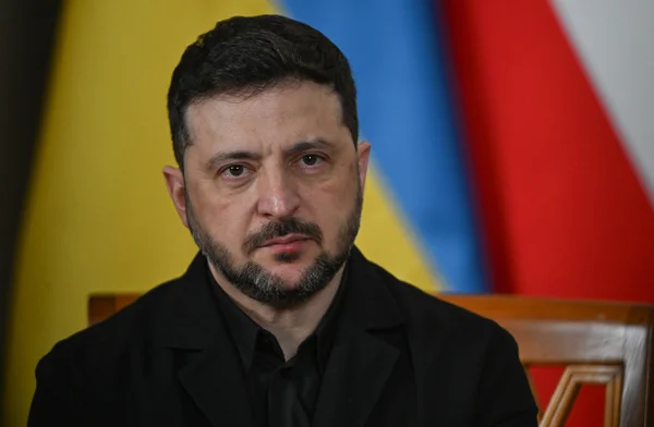 Zelensky diz que Trump liberou produção de mísseis Patriots na Ucrânia