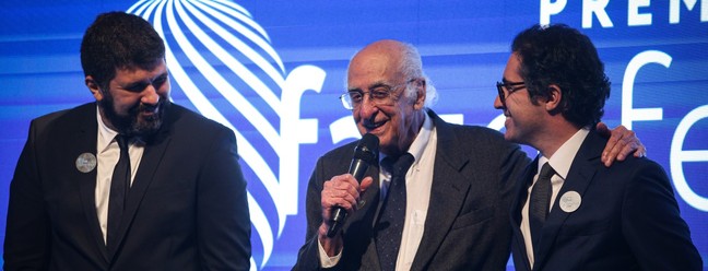 Prêmio Faz Diferença 2021 - Cerimônia do Prêmio Faz Diferença, na Casa Firjan. Zuenir Ventura, jornalista — Foto: Hermes de Paula / Agencia O globo