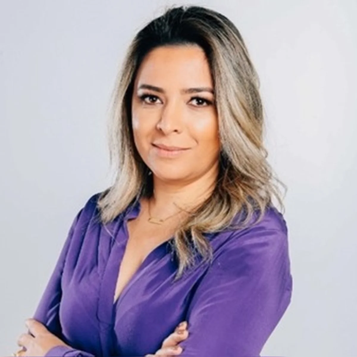 Ex-candidata e dinheiro na mala: quem é Valéria Linhares, esposa de Cezinha