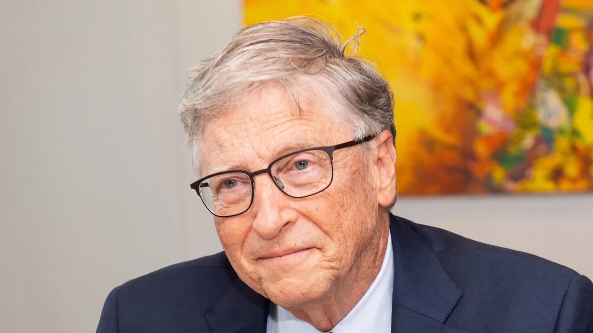 Imagem da matéria: Bill Gates propõe acordo inusitado para evitar caos com IA: "não estamos preparados"