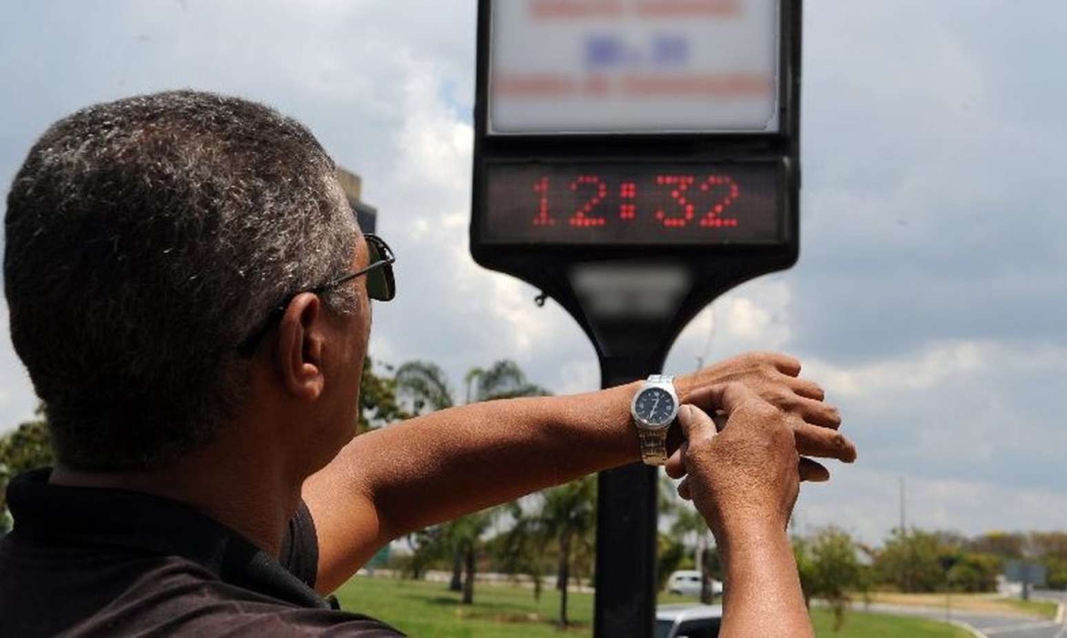 O MME não considera o horário de verão uma medida estrutural para atender aos requisitos de potência do sistema elétrico