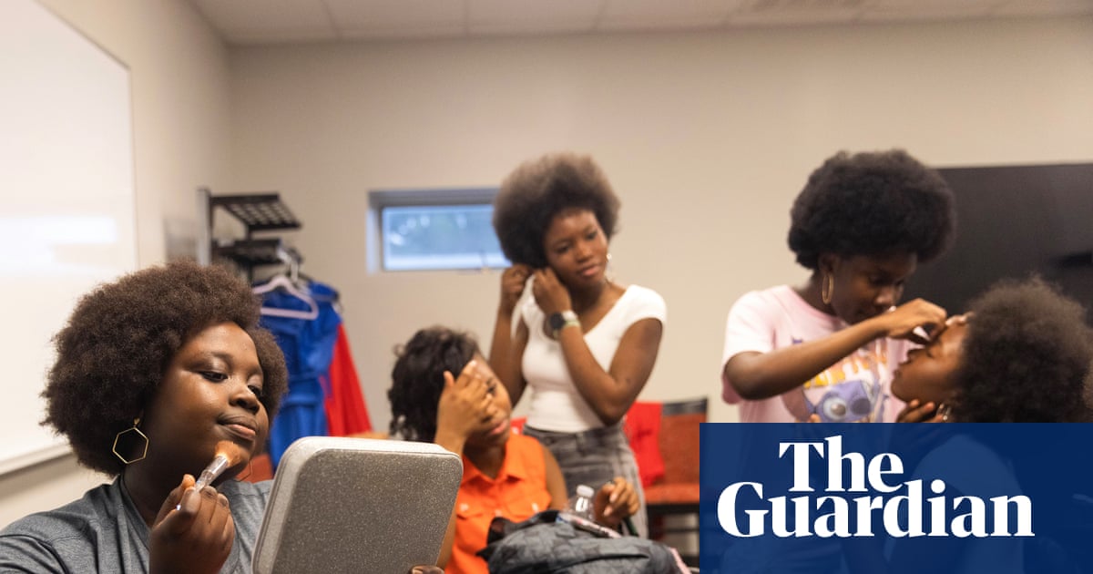 Jovens haitianos transformaram a vida em uma cidade do Ohio que envelhecia. Depois Trump os tornou alvos