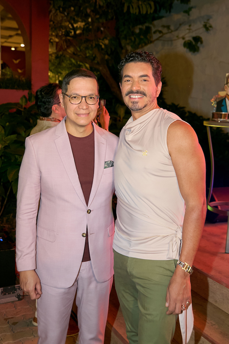 Marcelo Chaves reúne amigos especiais para celebrar nova idade na CASACOR