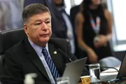 Eleitor terá dois votos para o Senado em MG; conheça os 16 candidatos