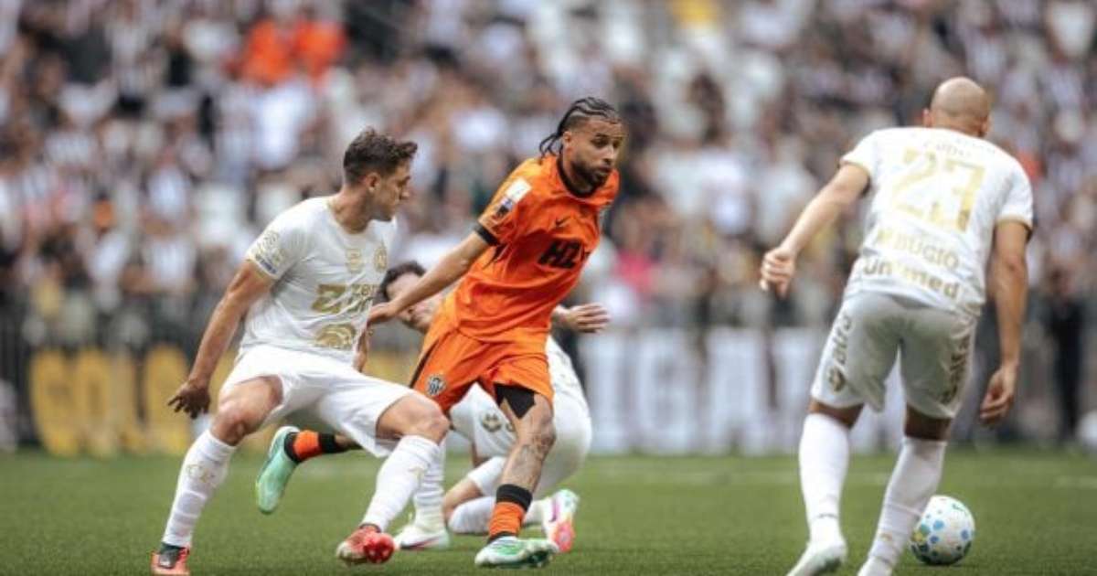 Atlético tropeça em casa e empata com a lanterna Chapecoense