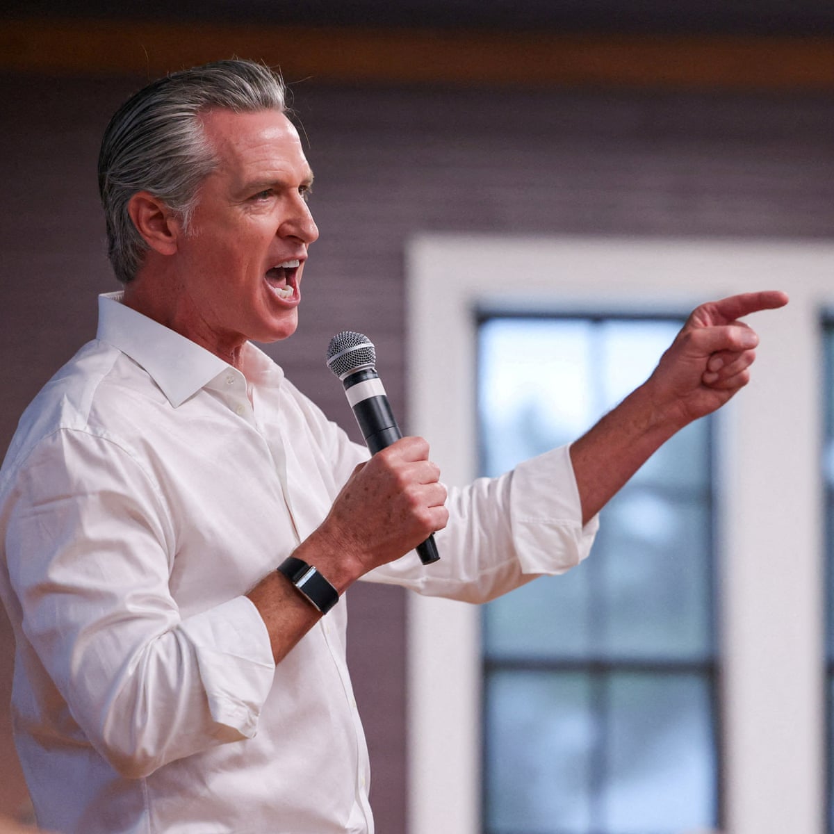 Gavin Newsom diz que não concorrerá à presidência em 2028 se Kamala Harris fizer