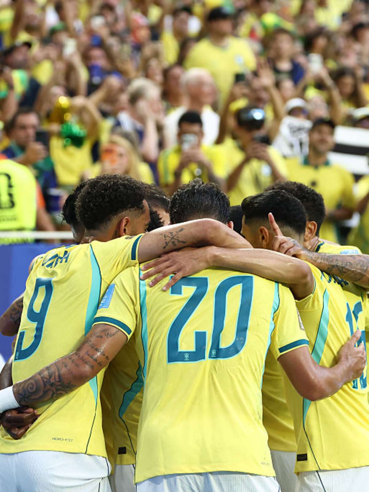 Após decepção, Ancelotti faz limpa e chama só 8 jogadores que foram a Copa; veja