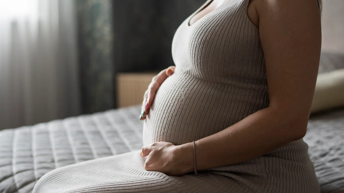 Em caso raro, mulher desenvolve nó no intestino e necrose após o parto