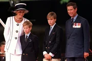 Confira 4 acusações do irmão da princesa Diana ao rei Charles em livro