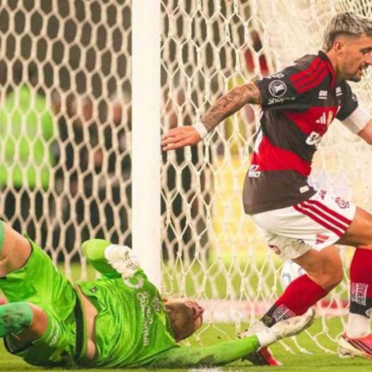 Arrascaeta detalha gol que tirou Flamengo do sufoco: "Acreditei"