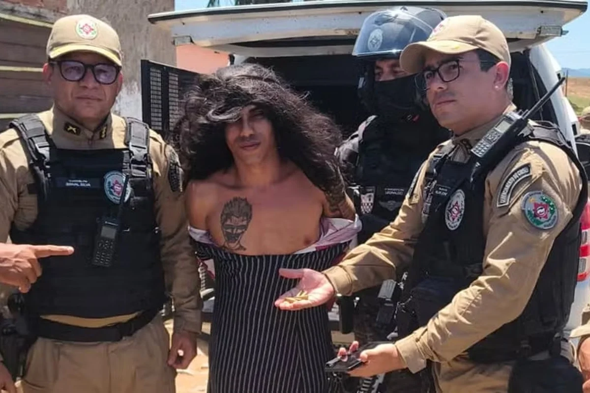 PB: polícia apreende adolescente ligado a matador preso vestido de mulher