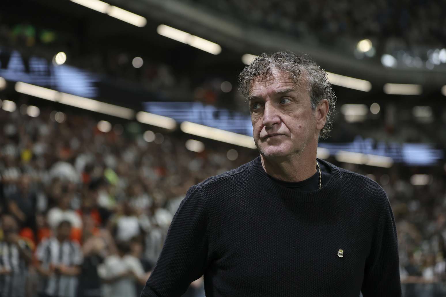 Cuca em jogo do Santos contra o Atl&eacute;tico-MG.