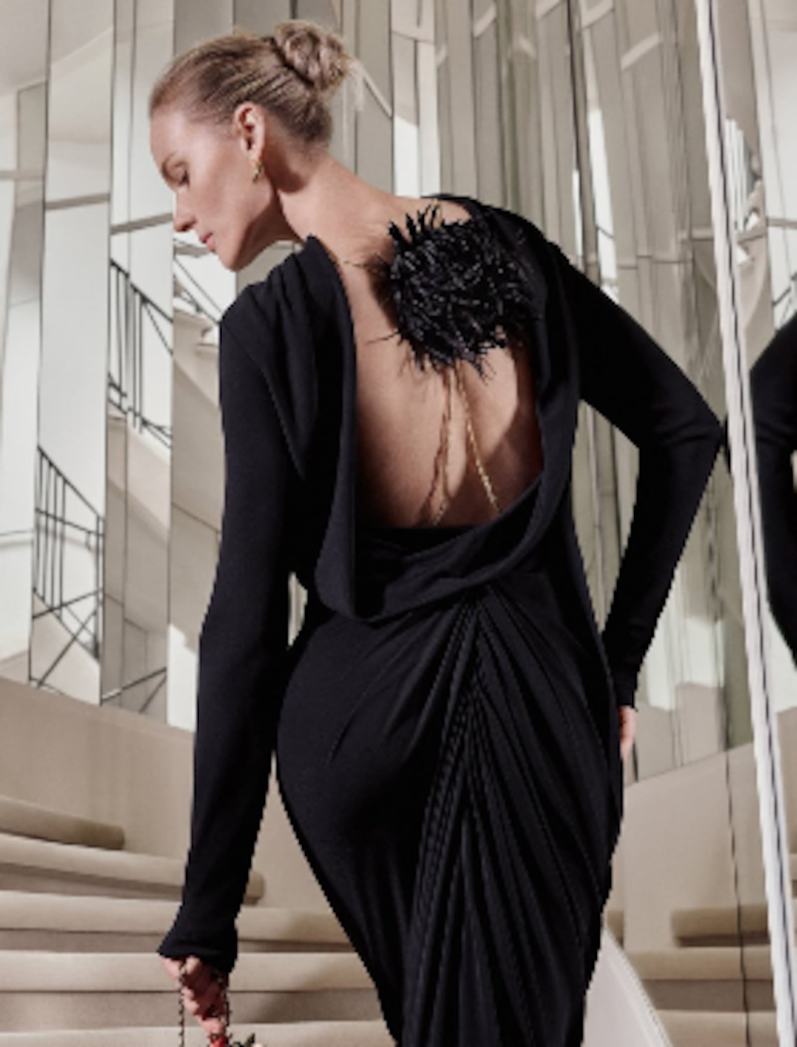 Vestido da coleção Chanel Outono 2026, criado por Matthieu Blazy, atual diretor artístico da maison