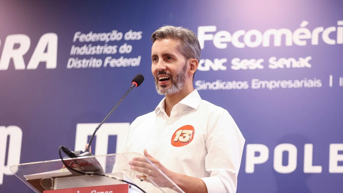 Grass sai em defesa de Lula e sugere diálogo com FGC para salvar o BRB