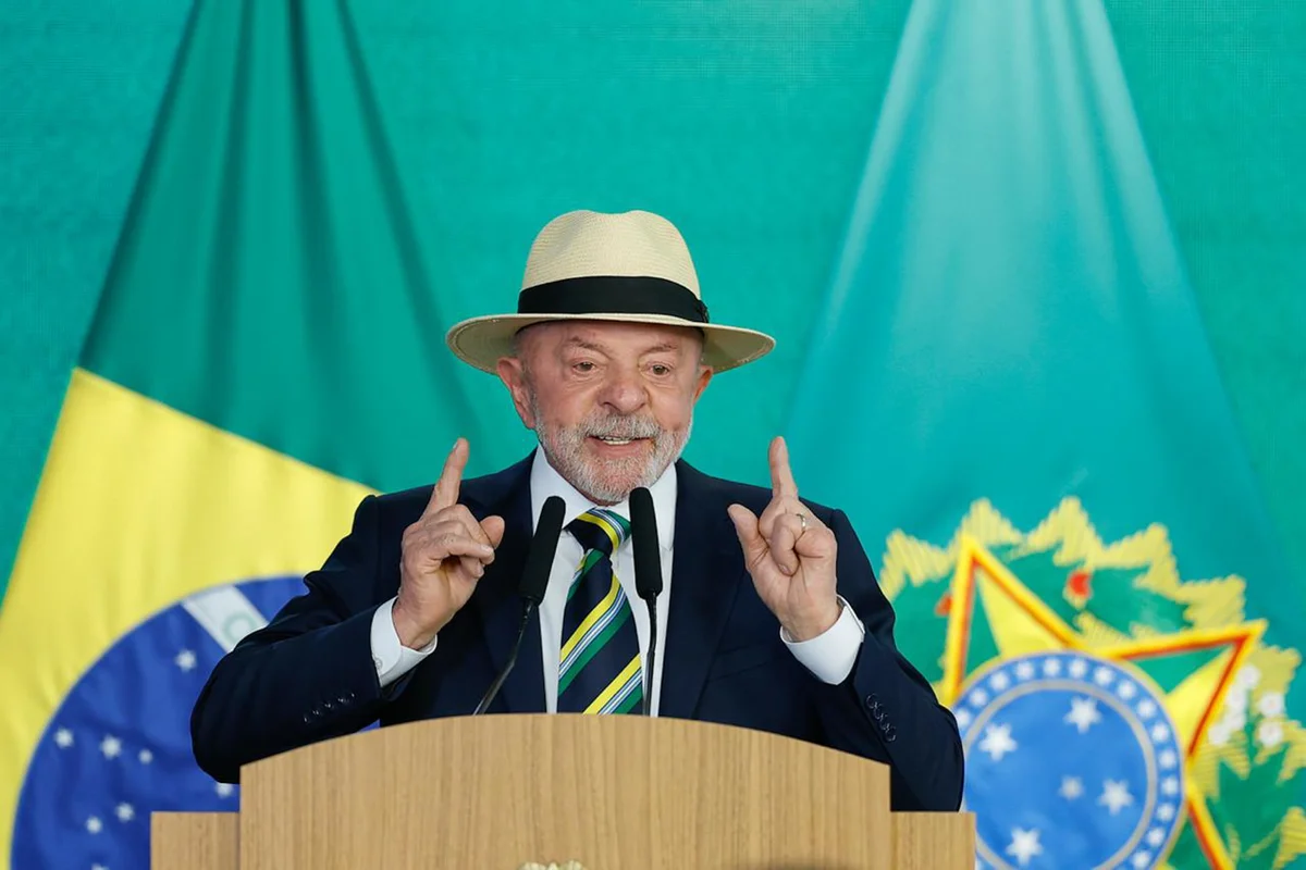 Lula critica Mendonça por estar "só soltando aquilo que interessava a ele"