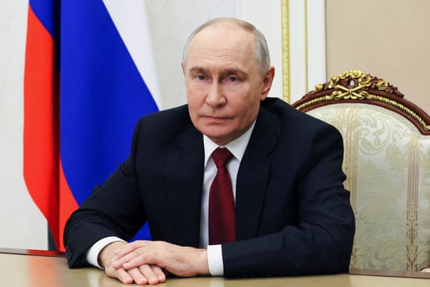 Os russos vão às urnas contra o pano de fundo da guerra na Ucrânia e do aperto crescente de Putin