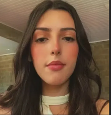 Thaissa, de 21 anos, foi morta a facadas por um homem que tentou estuprá-la Foto: Reprodução/Redes Sociais