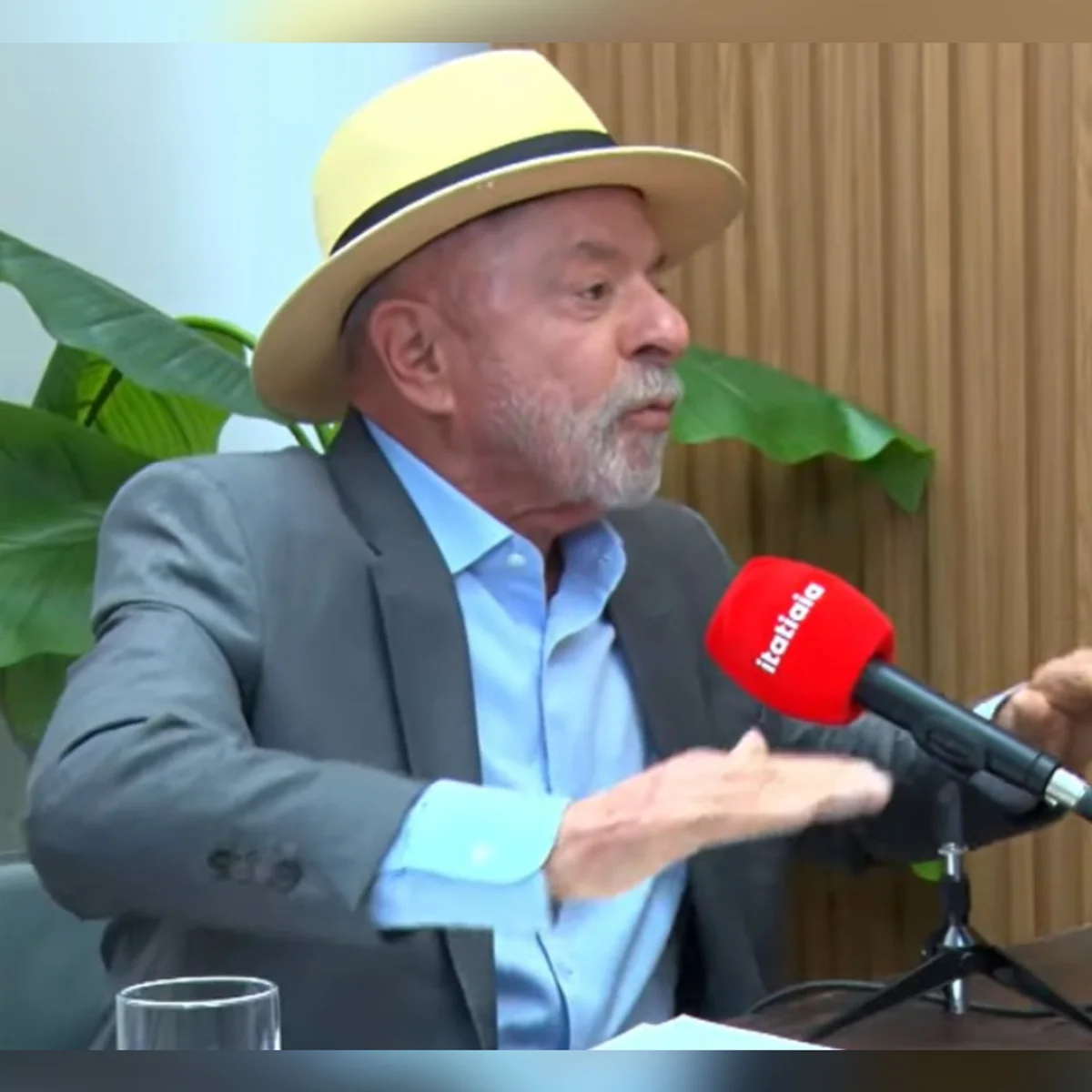 Lula reage a pedido dos EUA sobre dissidentes e terras raras: "Inaceitável"