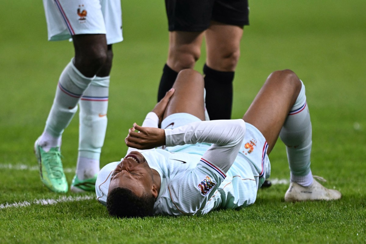 Zidane admite preocupação com lesão de Mbappé: "Não está bem"