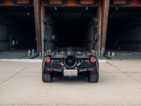 Playboys vão disputar sucessora de McLaren F1 rara, que tem só o ‘banco do piloto’ e vale R$ 31 mi